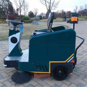 阿童木驾驶式扫地机 清扫机 可替代8-12位清洁工人