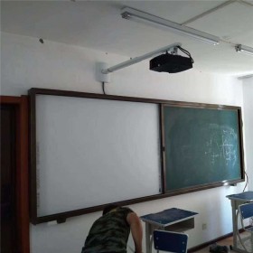 成都亚文学校培训教学智慧推拉黑板 多媒体推拉绿板 组合电子白板