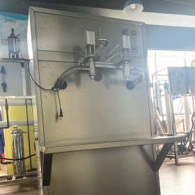 供应玻璃水制作机器 小型生产设备 玻璃水加工 上门安装