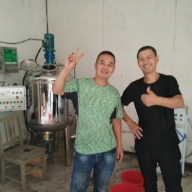 宝丽洁供应全套洗化生产设备机器 全能水生产 提供配方