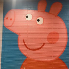 儿童房墙体彩绘 墙绘公司打造经典原创卡通风格