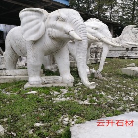 汉白玉雄狮雕刻  动物石雕定制