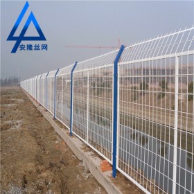 直销光伏电站框架护栏网圈地养殖公路隔离框架护栏网低碳防护栏