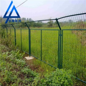 厂家现货框架护栏网铁路隔离护栏网 浸塑铁丝框架公路隔离护栏网