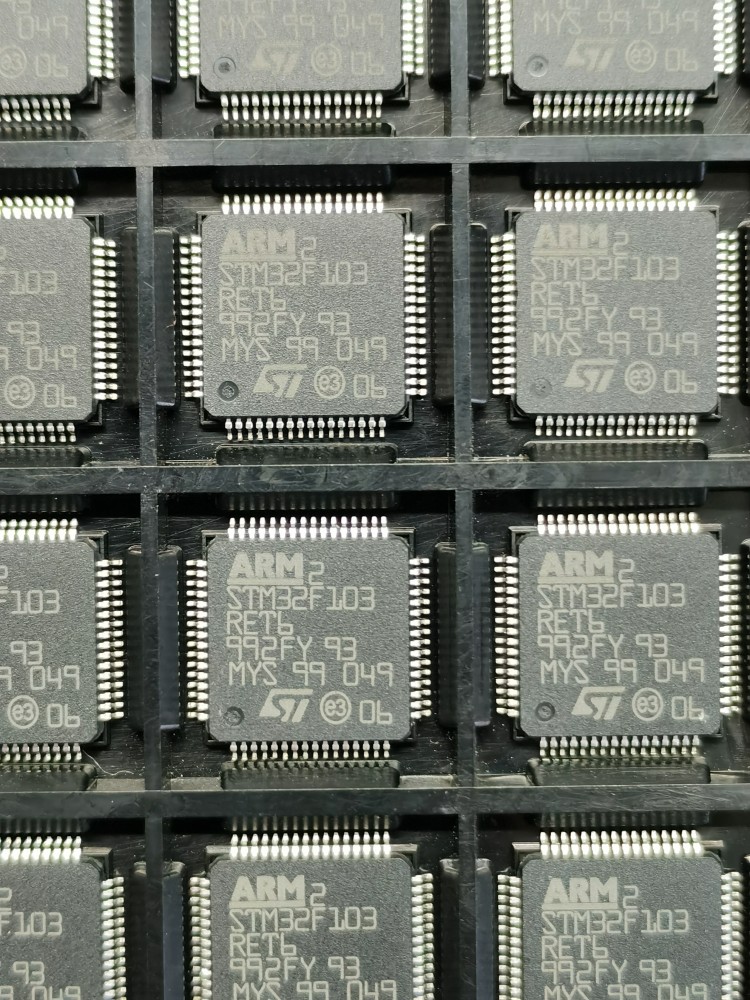 STM32F103RET6 封装LQFP64 32位微控制器MCU单片机 全新原装