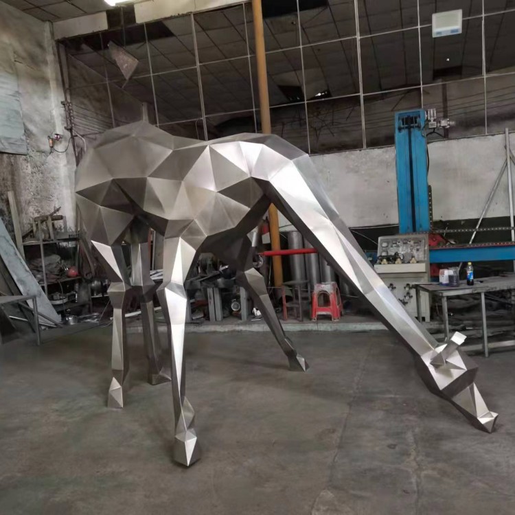 不锈钢鹿子雕塑园林小品 钢结构金属动物雕像