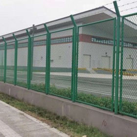 成都农场球场防护网 高速护栏网工厂定制加工
