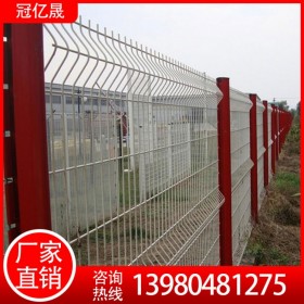 冠亿晟 四川锌钢桃形柱护栏网厂家直销 高速防护网销售价格