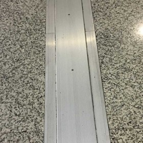 【海盈牌】四川建筑变形缝盖板厂家批发铝合金变形缝盖板