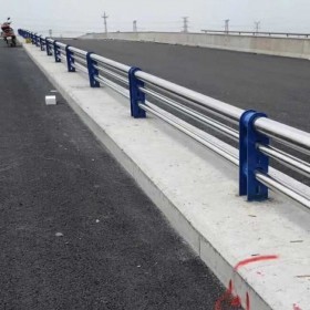 重庆不锈钢市政护栏厂家定制安装交通隔离护栏 桥梁防撞护栏