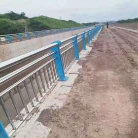 不锈钢河道护栏 成都道路景观护栏供应