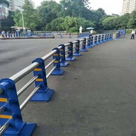 四川市政道路护栏 不锈钢多功能护栏工厂生产