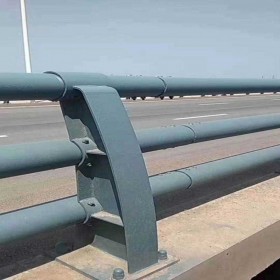 云南交通市政护栏工厂批发公路防撞市政护栏材料