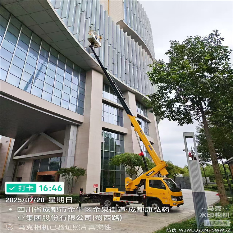 高空作业车租赁  提供各种车型及高度  运行稳定