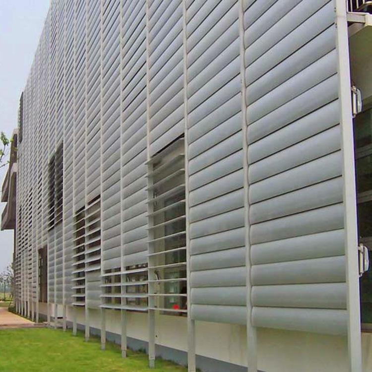 电动铝合金遮阳梭型百叶翻板 订做写字楼外墙遮阳金属百叶厂家