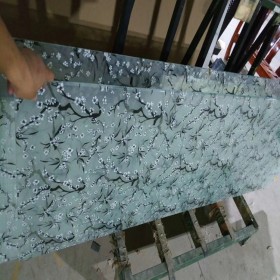 西昌市厂家直销夹丝钢化艺术玻璃隔断