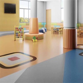 学校地板胶定制 耐老化多功能 水性PVC卷材 导热性高 附着力好