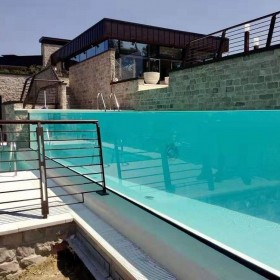 喜兔透明泳池 无边际泳池设计施工 专业团队安装悬空泳池