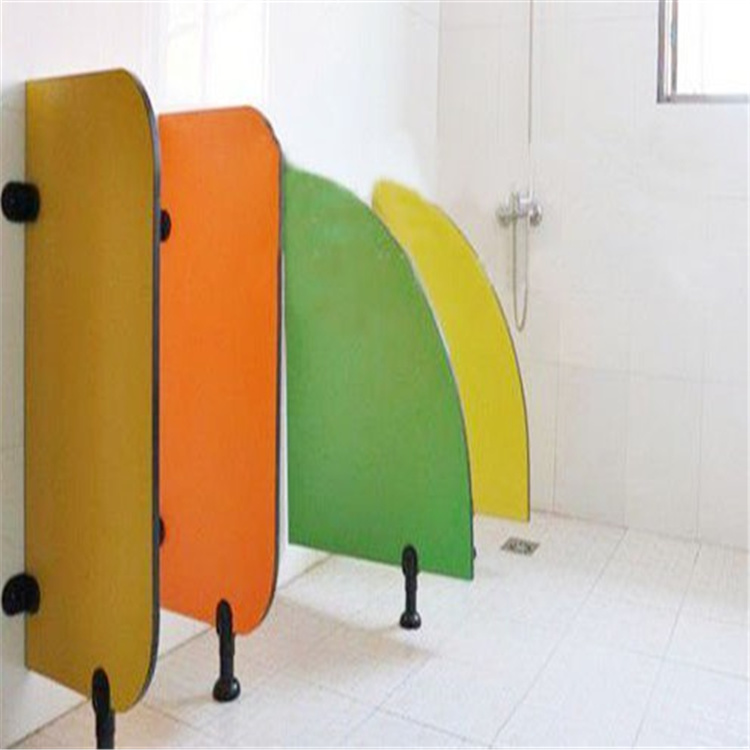 卫生间小便挡板幼儿园厕所隔断儿童洗手间抗倍特板厕所挡板
