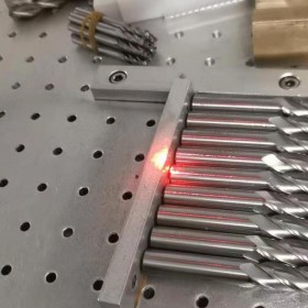 钢板激光打标机 金属激光打码机，激光设备制造厂家
