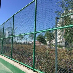 涂绿色体育场围栏  大学球场铁丝网  室外球场围栏