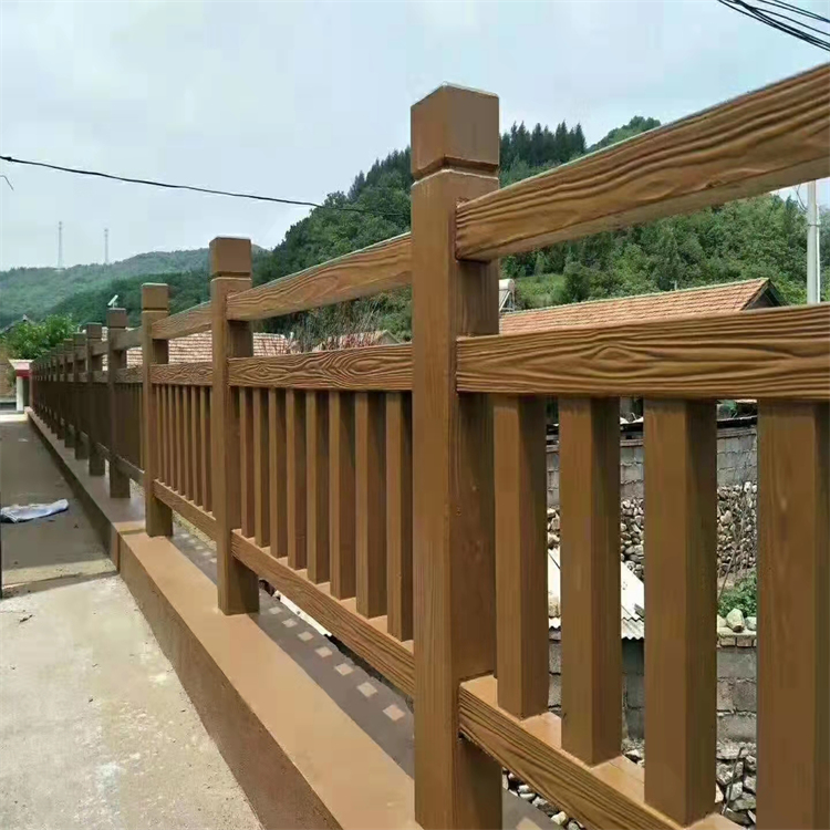 用于园林景观 市政水利工程 水泥仿木栏杆河道改造混凝土防护栏专人安装