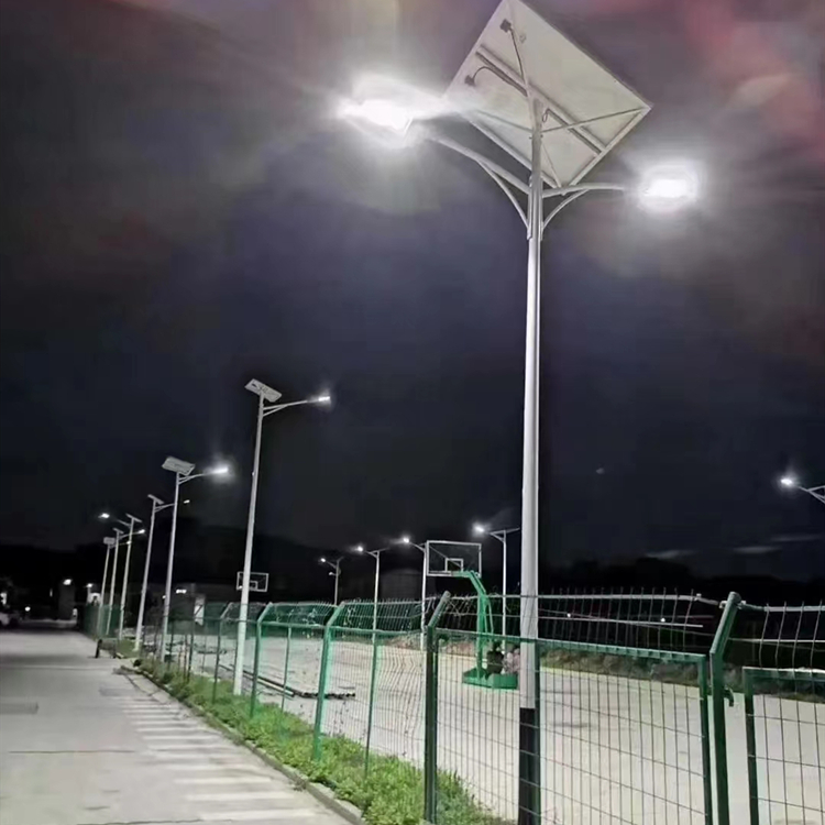6m太阳能灯 农村家用新款太阳能投光灯 工程道路照明