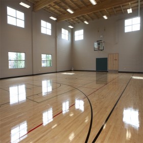 室内硬木篮球场运动地板  生产安装特性 体育馆企口运动木地板施工价格    欢迎咨询