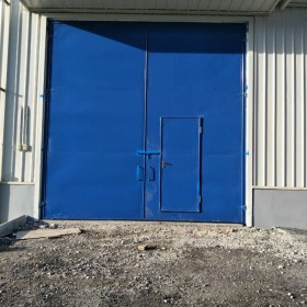 工业门 平开门 不锈钢保温平开门  四川依锦门业厂家定制批发 安装