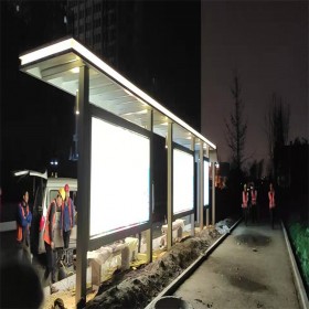 成都公交站台灯箱定制 不锈钢灯箱 智能换画电子站台