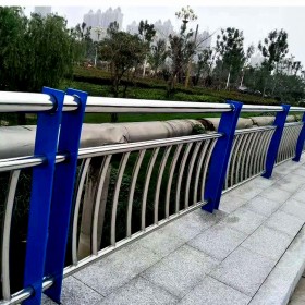304不锈钢复合管河道景观灯光碳素道路隔离栏杆桥梁防撞护栏桥梁铸铁护栏天桥隔离栏四川成都厂家