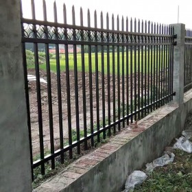 世旺定制锌钢护栏不锈钢方管栏杆耐腐蚀厂区防盗栅栏