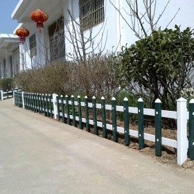 成都生产厂家PVC草坪护栏塑钢草坪护栏塑料小篱笆庭院绿化带栅栏