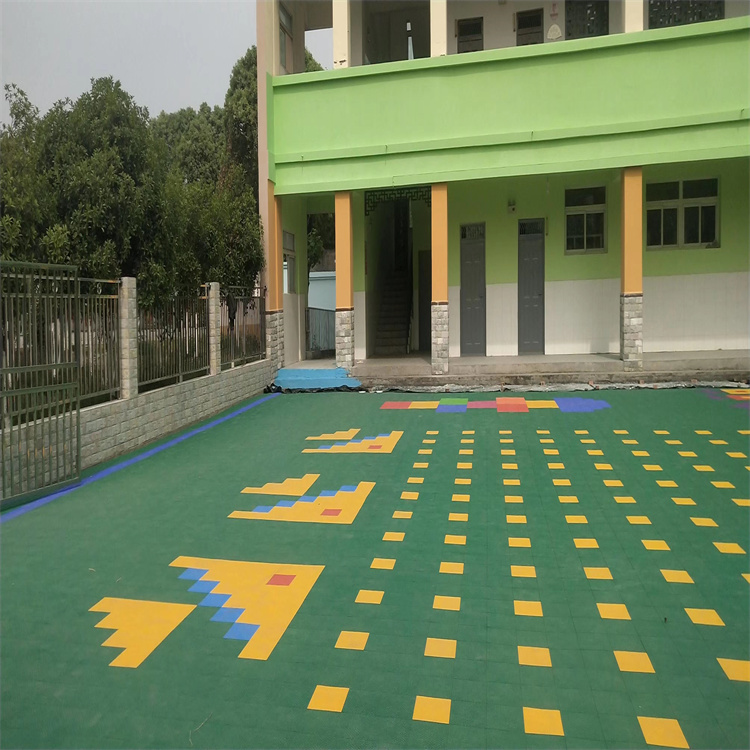 幼儿园悬浮拼接地板 室外篮球场悬浮地板厂家 户外运动场地