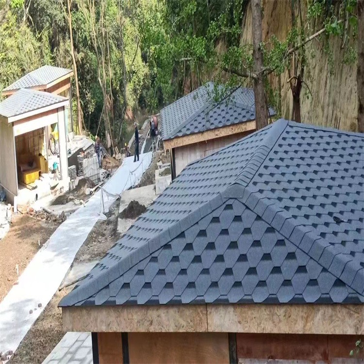 彩色沥青瓦 轻钢别墅屋面屋顶彩防水材料  防水窜 耐拉伸
