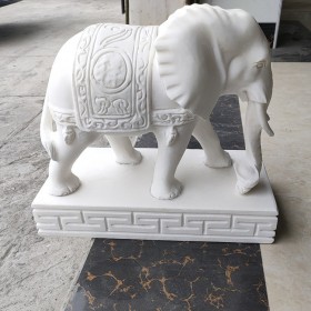 30公分汉白玉大象石雕出售 厂家定制汉白玉大象雕刻