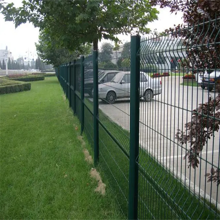 铁路护栏网高铁两侧路基护栏 道路防护栅栏镀锌桃型柱围栏