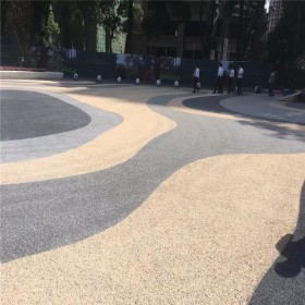 四川省达州市透水地坪 彩色透水混凝土地坪材料生产厂家  透水地坪生产厂家  生态透水砼粘接剂 现场施工免费指导 量大送货到工地