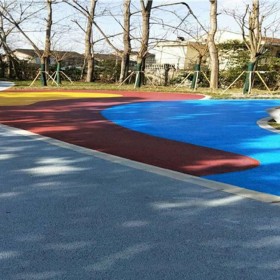 湖北武汉市 彩色透水混凝土地坪  C25透水混凝土材料增强剂   透水地坪粘接剂  彩色透水混凝土生产厂家