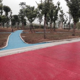 安阳市  彩色透水混凝土地坪 透水混凝土路面材料生产厂家 欢迎到厂参观