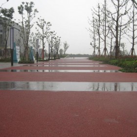 峨眉山市 操场透水地坪 停车场透水地坪 专业接单免费指导