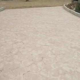 云南红河地区 彩色水泥压膜地坪 混泥土压花路面  彩色艺术压花地坪材料厂家   压膜地坪材料厂家免费指导施工