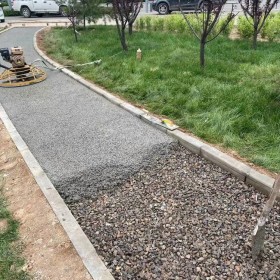 海绵城市透水混凝土 彩色透水混凝土材料生产厂家 环氧地坪