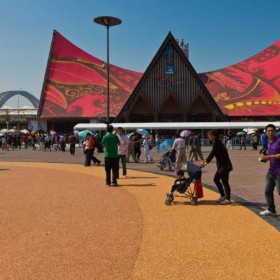 彩色透水混凝土生产厂家【豪轩地坪材料厂家】彩色透水混凝土路面 透水混凝土粘接剂 生态透水砼【工地0元指导施工】免费设计施工方案 免费做造价预算
