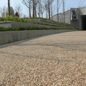 六盘水市 彩色透水混凝土路 生态透水地坪 彩色透水水泥混凝土 材料生产厂