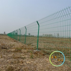 1.8米高双边丝护栏 3米一段果园,养殖场隔离网